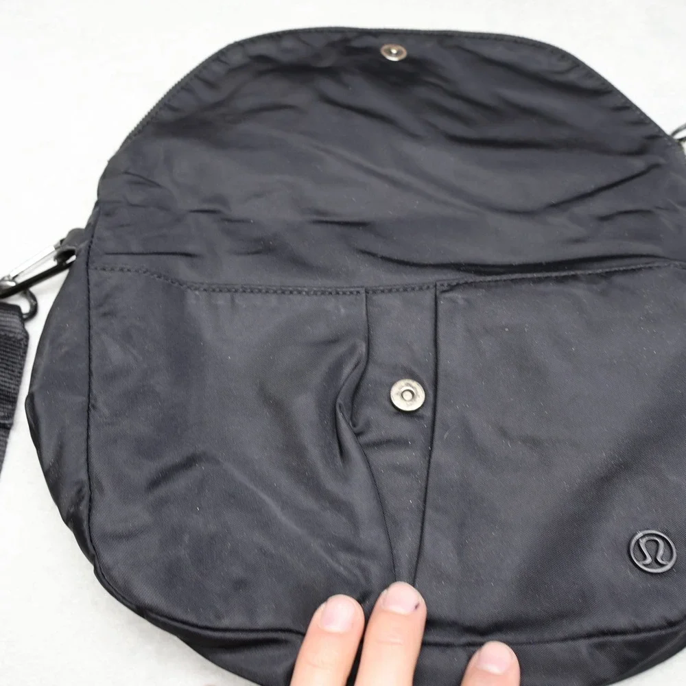Lululemon Bag Womens OS Black All Night Festival Water Repellant Sling Crossbody